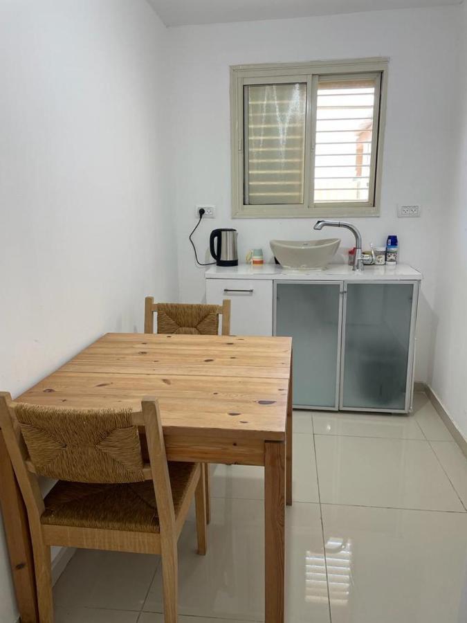 פרטיות וחוויה אצל יעקב וירדנה Privacy And An Experience At Jacob And Yardena Appartement Afula Buitenkant foto